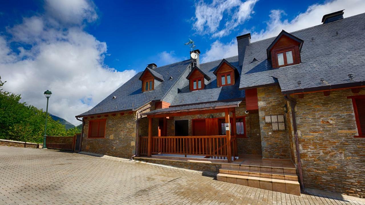 Апартаменти Saplan Real Estate Artiga Les Bordes Екстер'єр фото